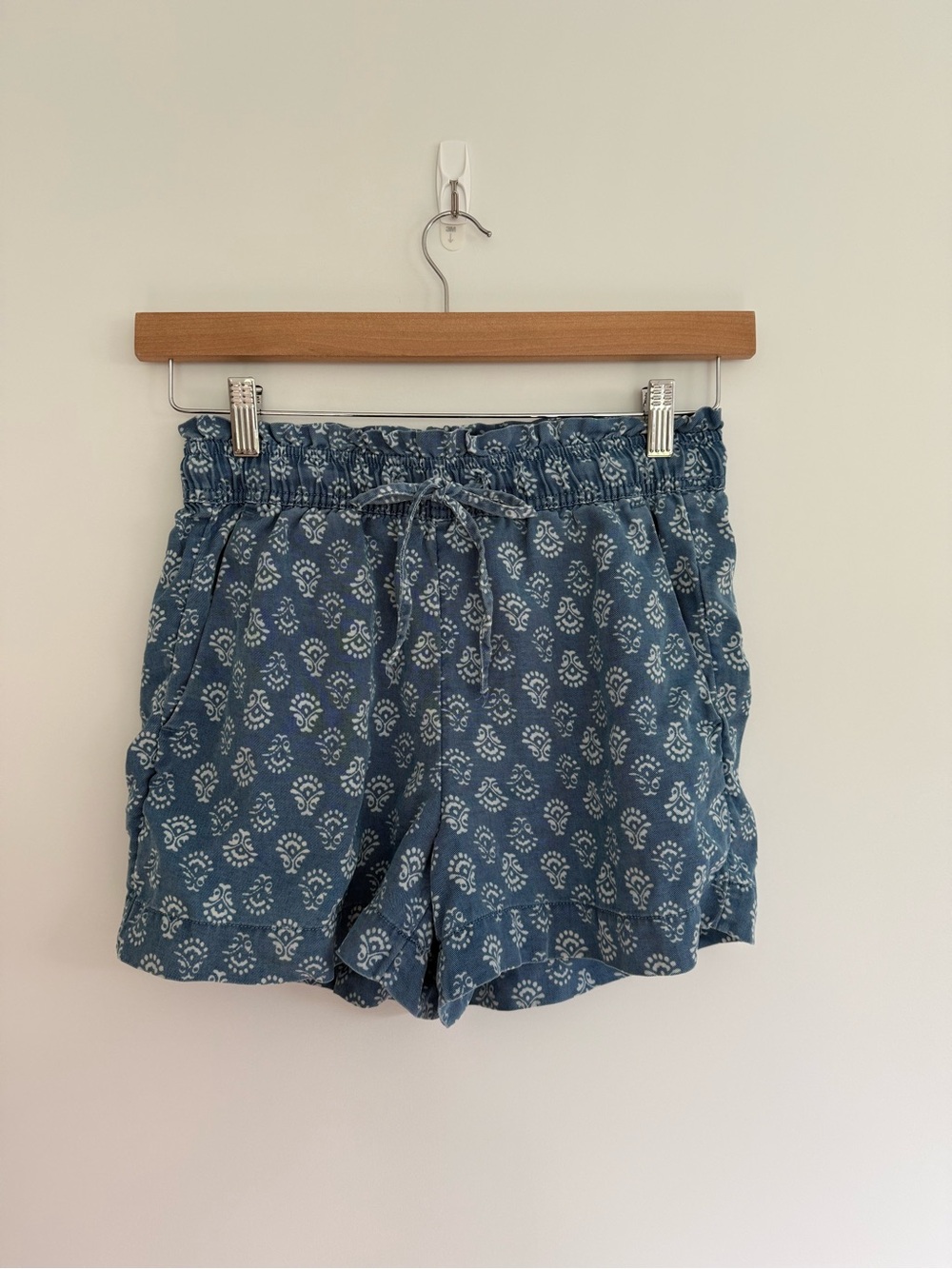 Joie Blue Boho Print Pull-On Shorts Size Small